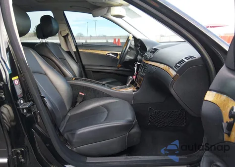 2007 Mercedes-Benz E 350 z USA, uszkodzony, nr VIN WDBUF56X27B066838